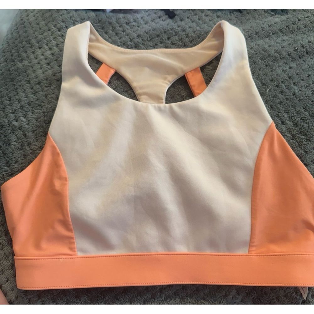 Women's‎ Fabletics sports bra